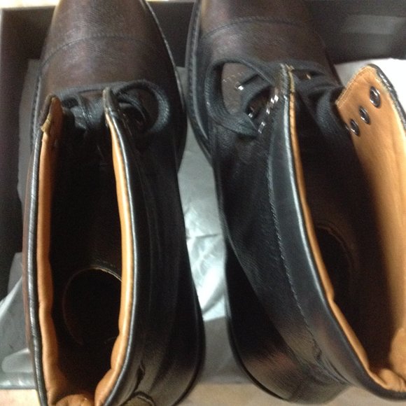 Bloomingdale's Men's Black Leather CapToe Boots - 11 -  New in Box - Picture 6 of 13